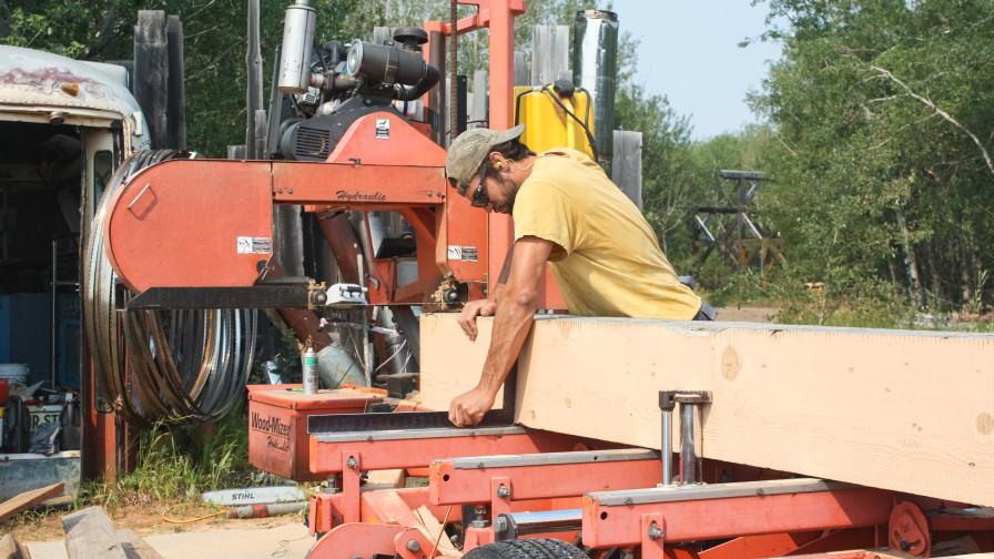 Wood-Mizer LT40 band sawmill with lumber